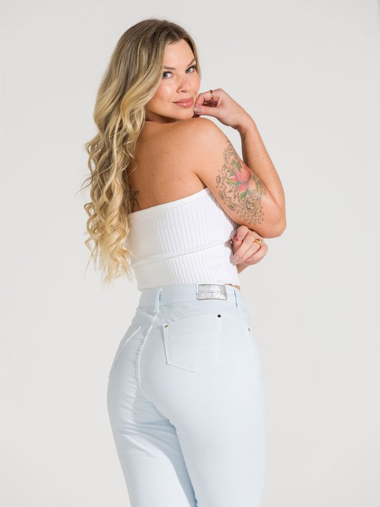 Calça Feminina Jeans Capri Tri-blend Lycra Modeladora