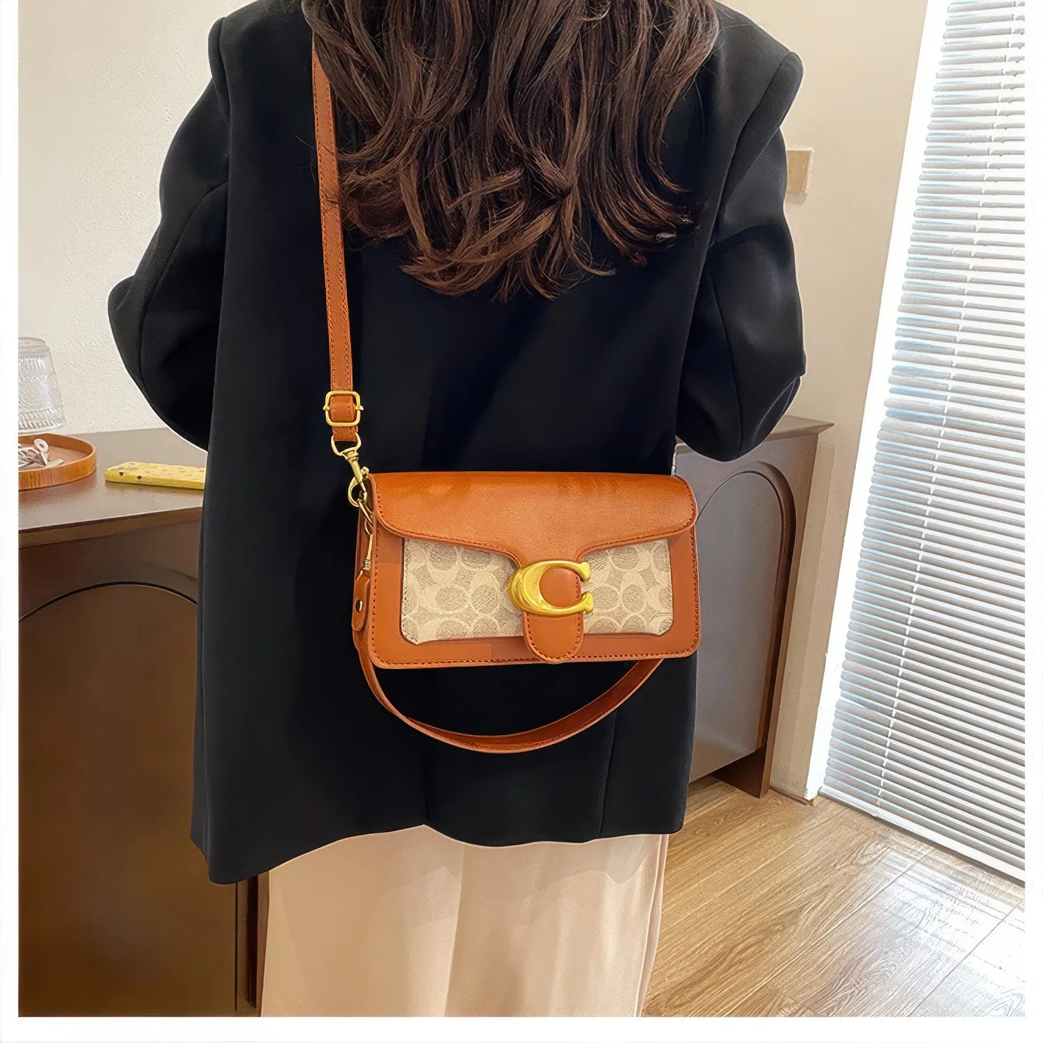Bolsa Tabby Shoulder 26 Coach – Telha Monograma