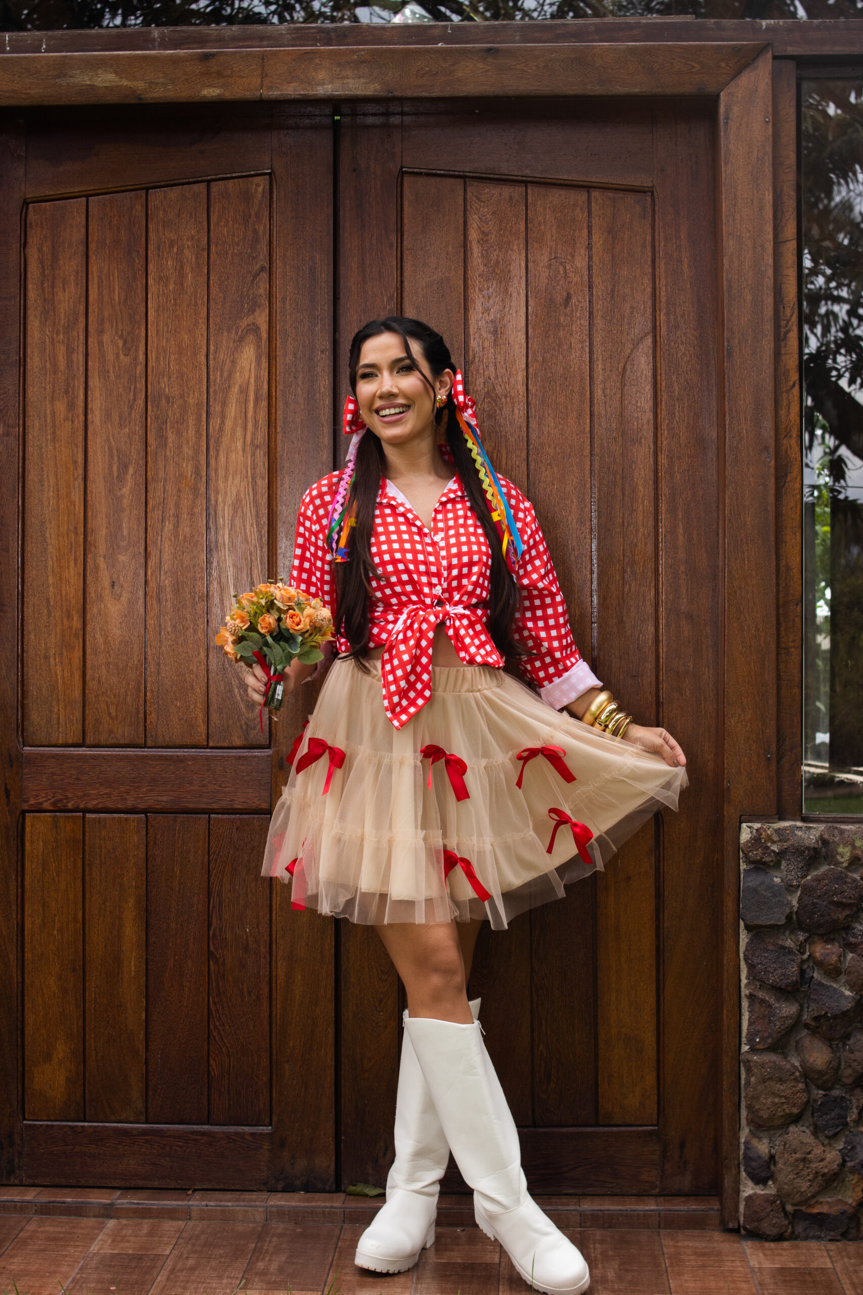 Conjunto Camisa Junina Xadrez + Saia junina tule + Laço junino xadrez