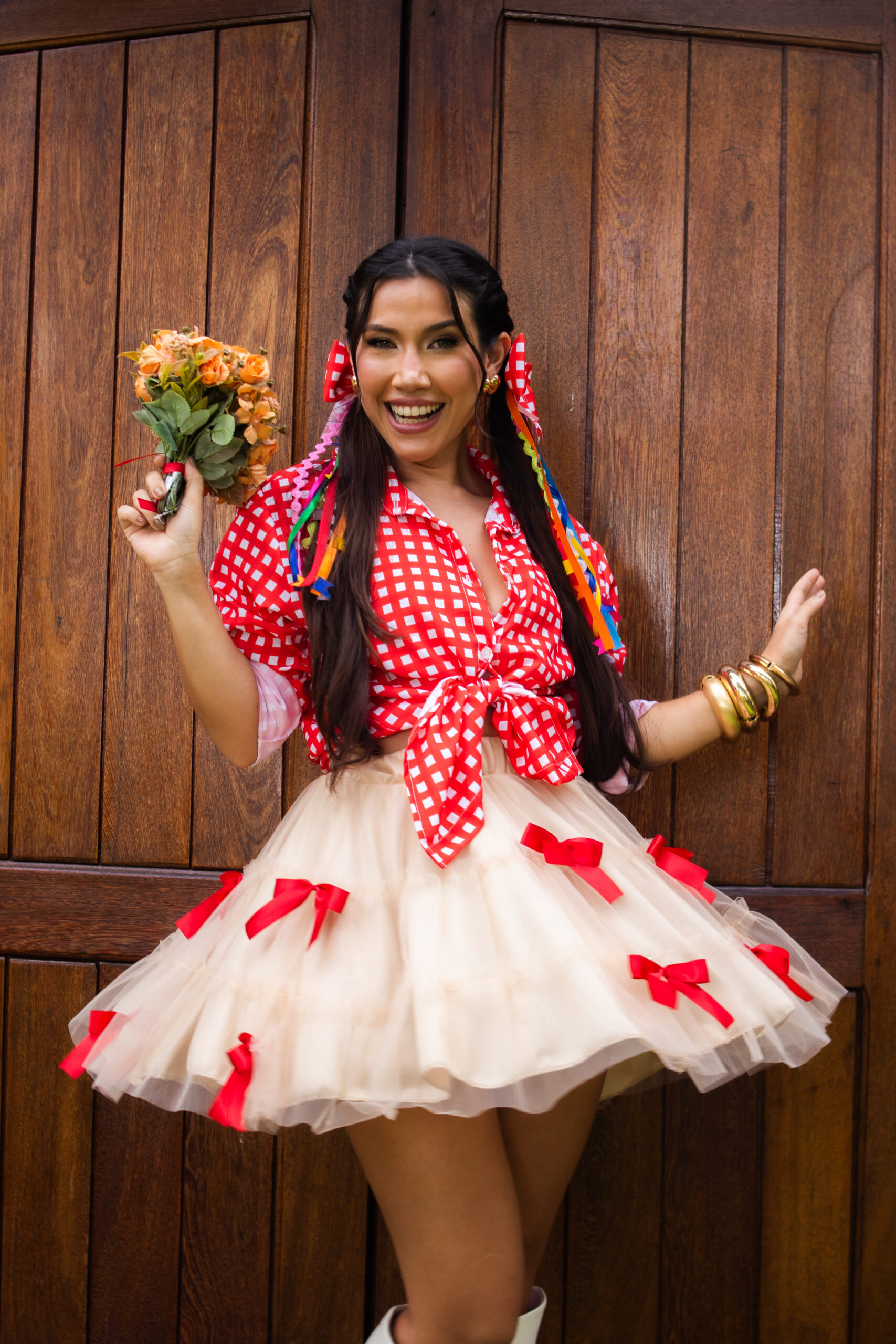 Conjunto Camisa Junina Xadrez + Saia junina tule + Laço junino xadrez