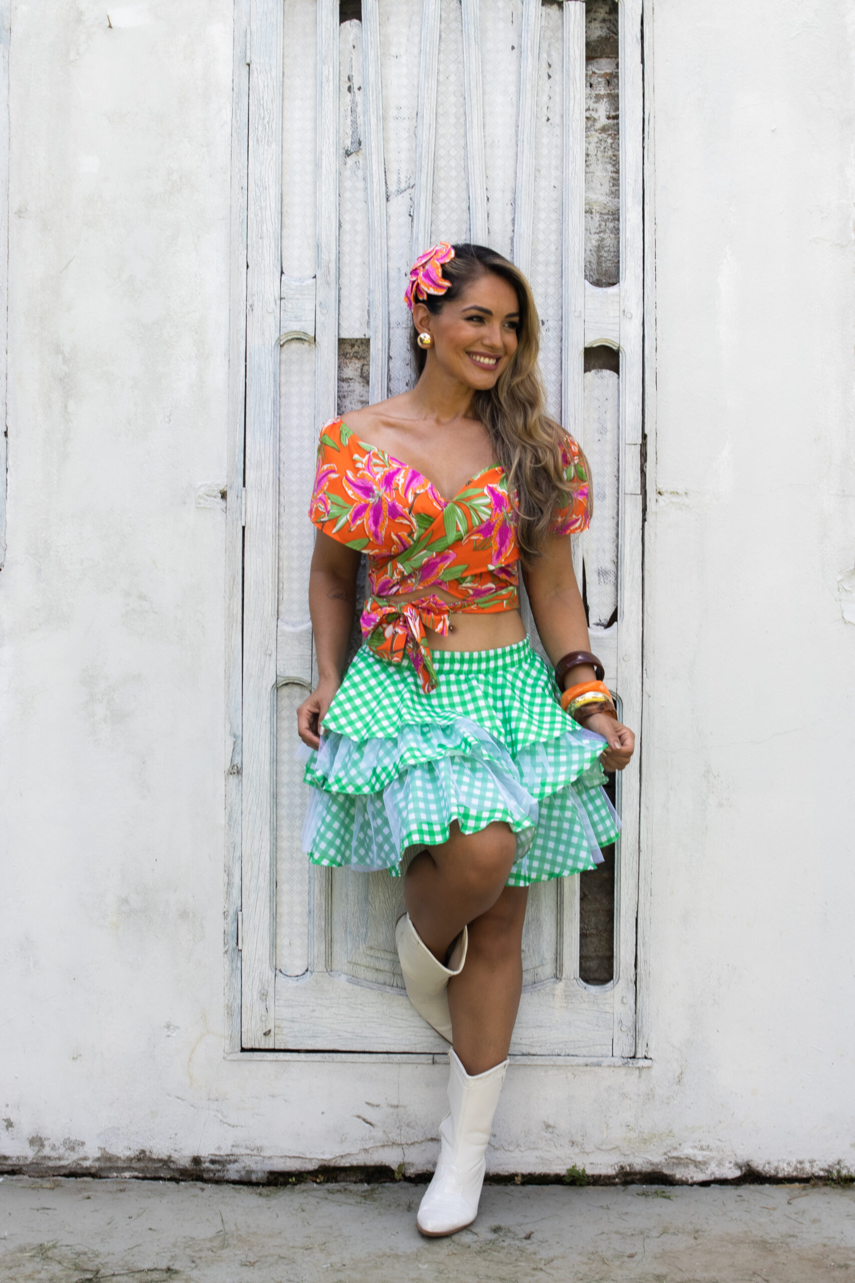 Conjunto Blusa junina xadrez + Saia junina xadrez + Laço junino xadrez