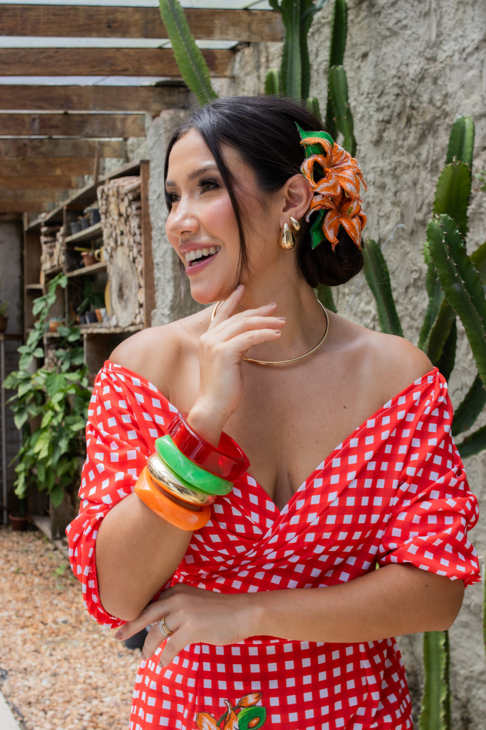 Conjunto Cropped junino xadrez + Saia junina tubo + Tiara Junina