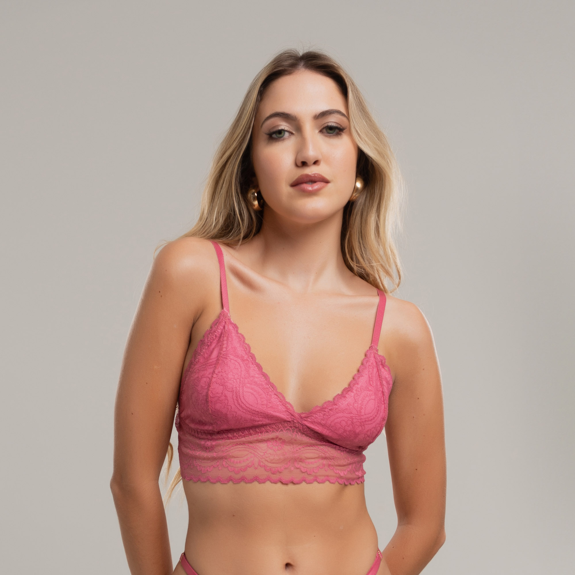 Conjunto em Renda Sutiã Triângulo