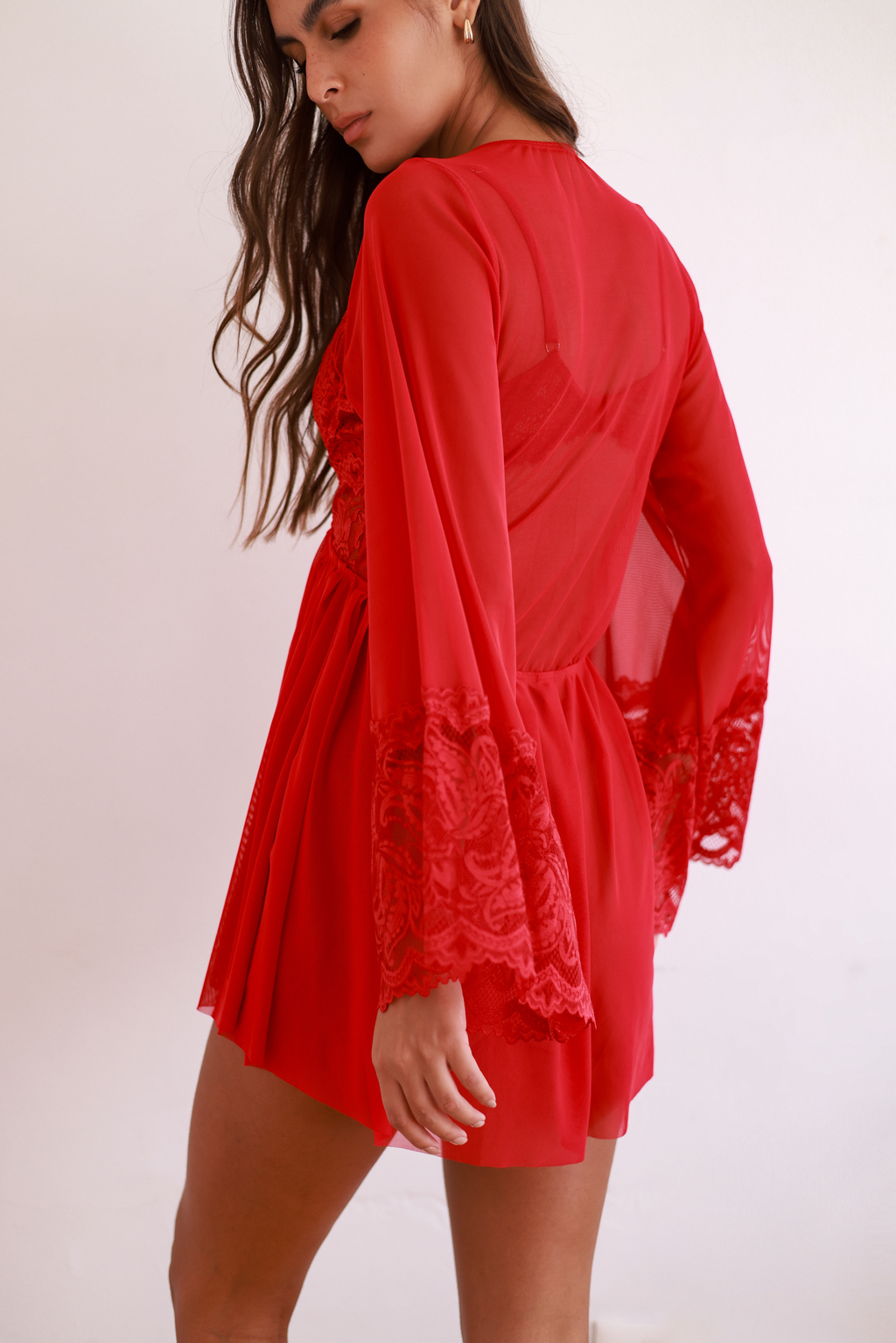 Conjunto Bela Dama com Robe Mistério em tule e renda, com amarração (3 peças)